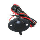 Stikkontakt med låg og skruehuller 12v